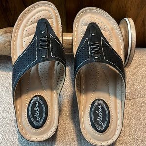 Comfort Sole Wedge Sandal Sz 7 New WOT